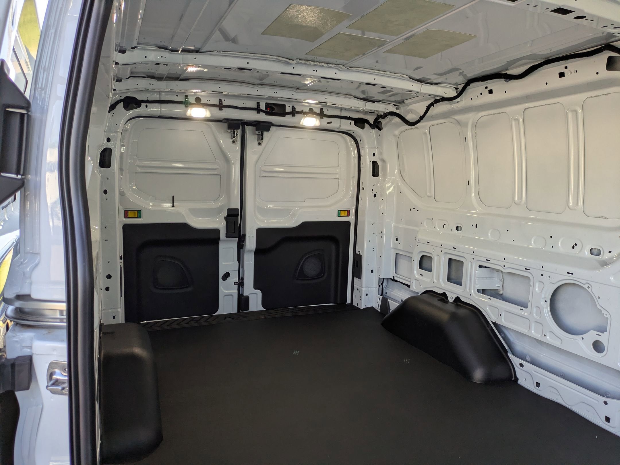 2026 Ford Transit Cargo Van Base