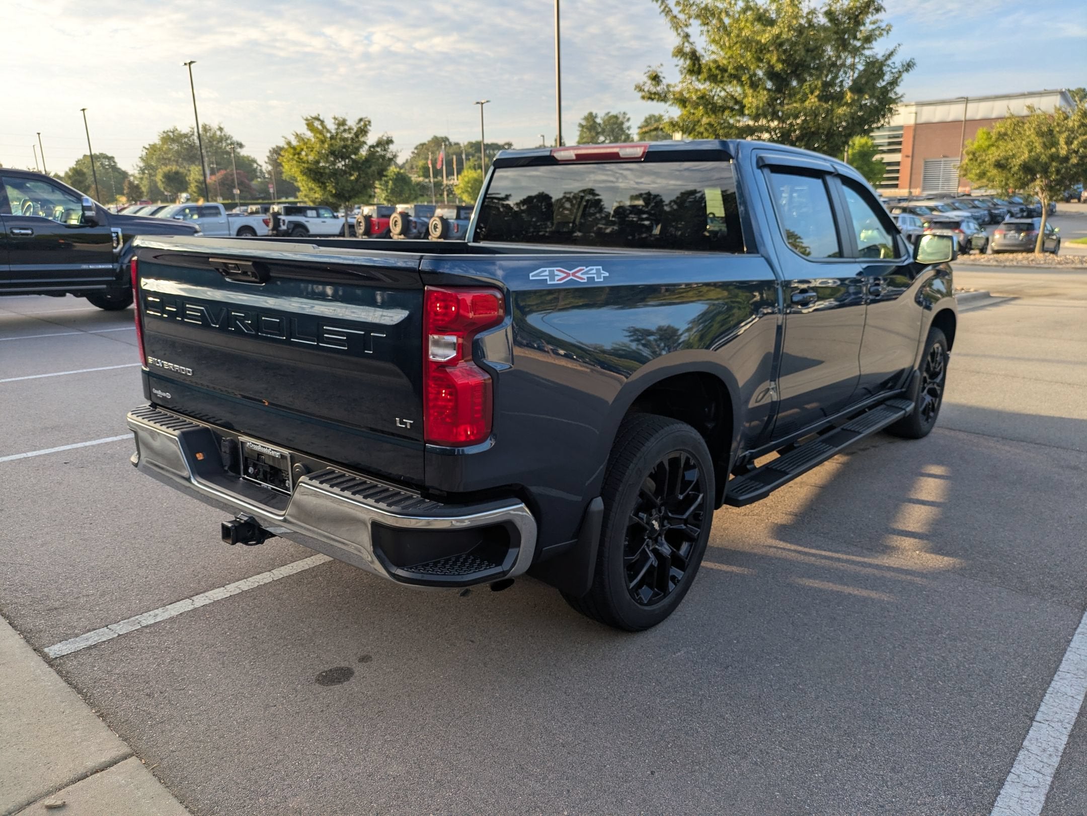 2023 Chevrolet Silverado 1500 LT