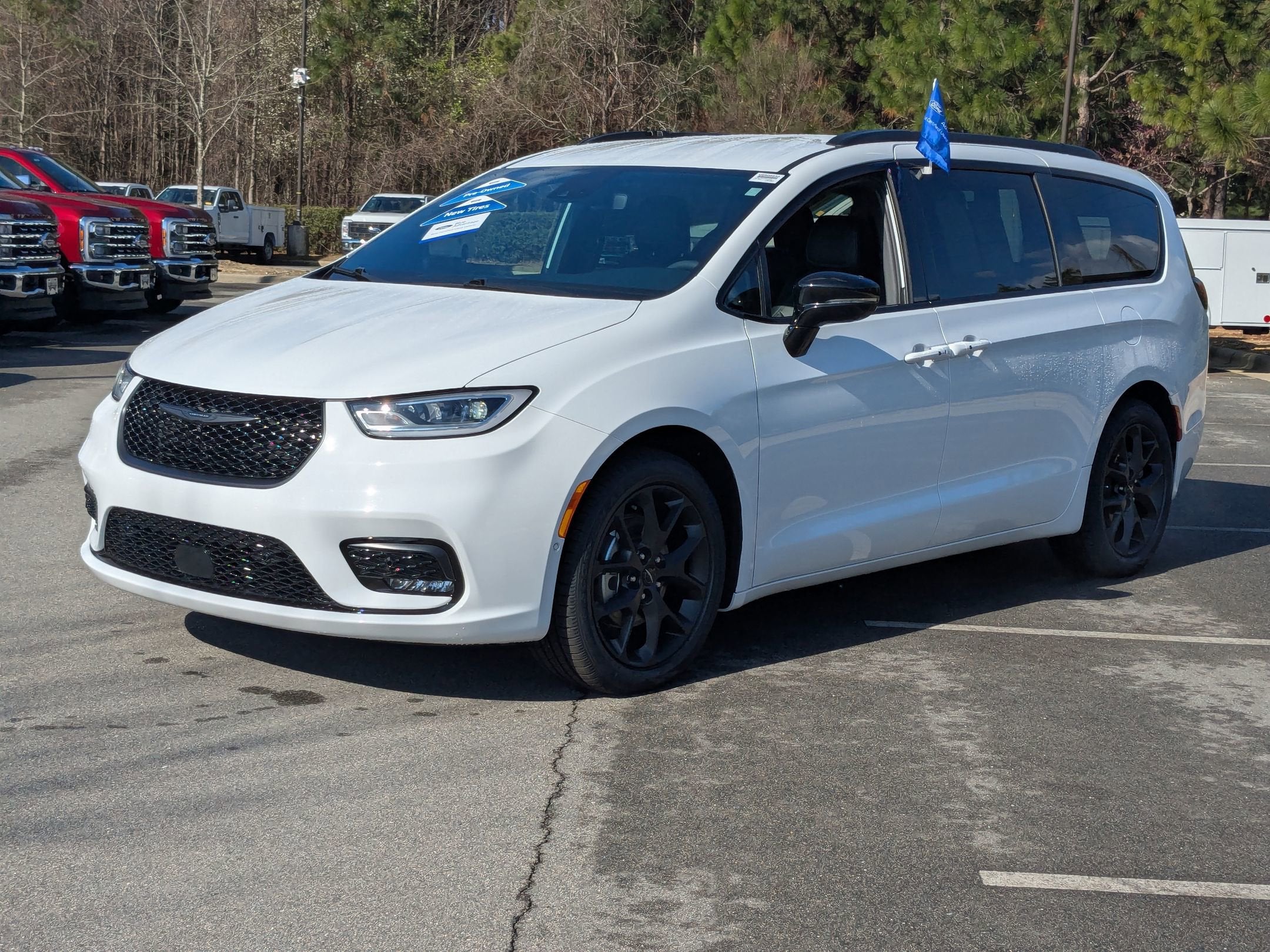 2024 Chrysler Pacifica Touring L