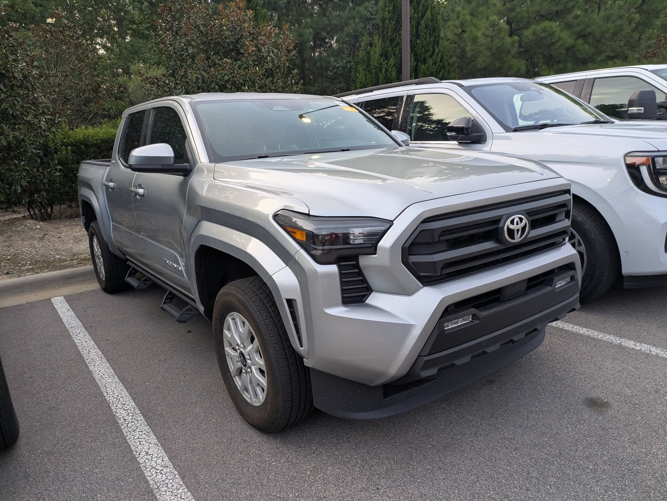2025 Toyota Tacoma 4WD SR5