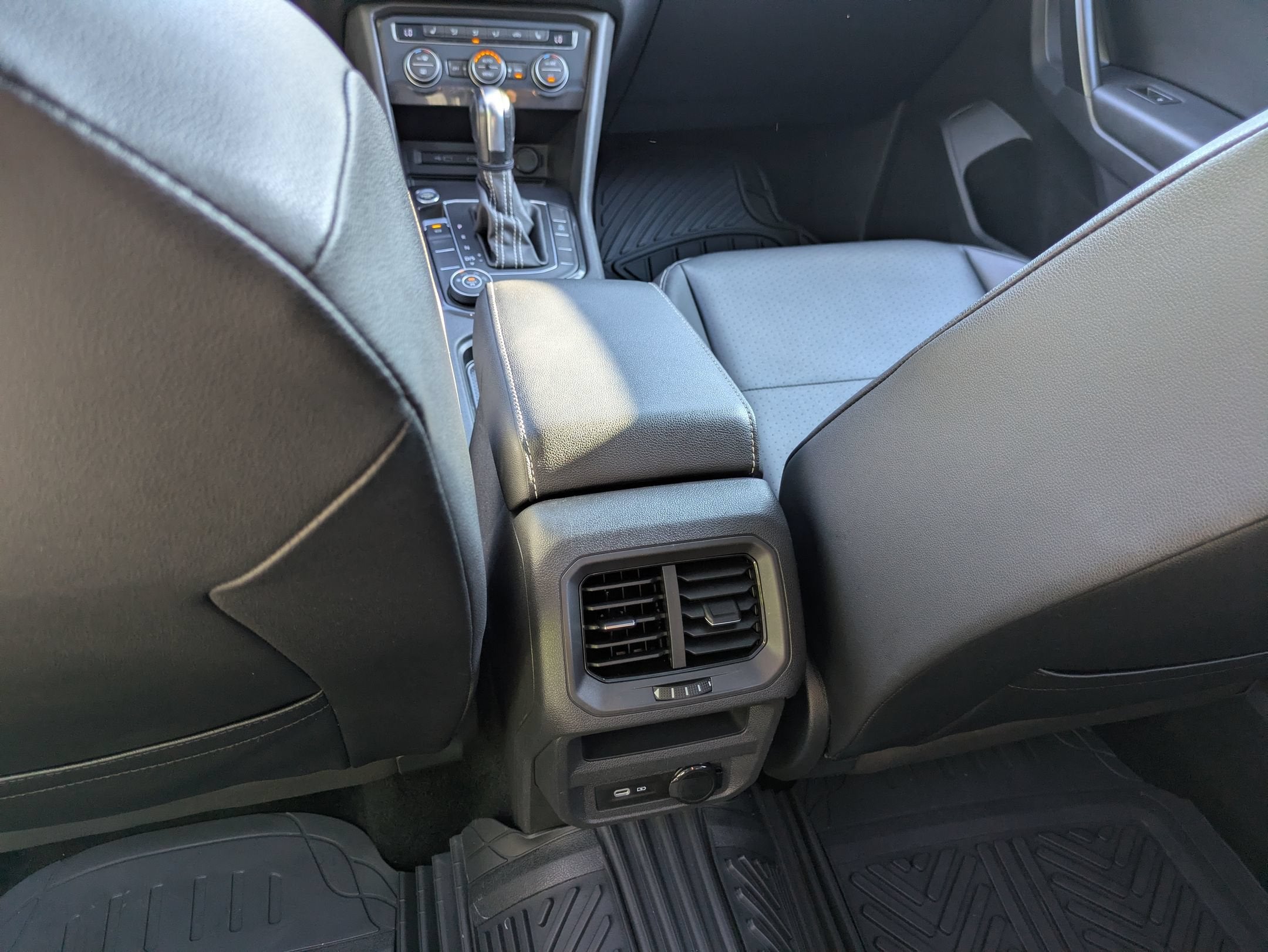 2021 Volkswagen Tiguan SE R-Line Black