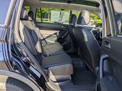 2021 Volkswagen Tiguan SE R-Line Black