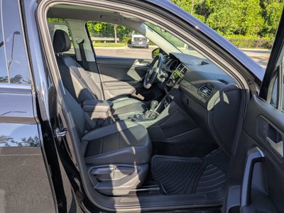 2021 Volkswagen Tiguan SE R-Line Black