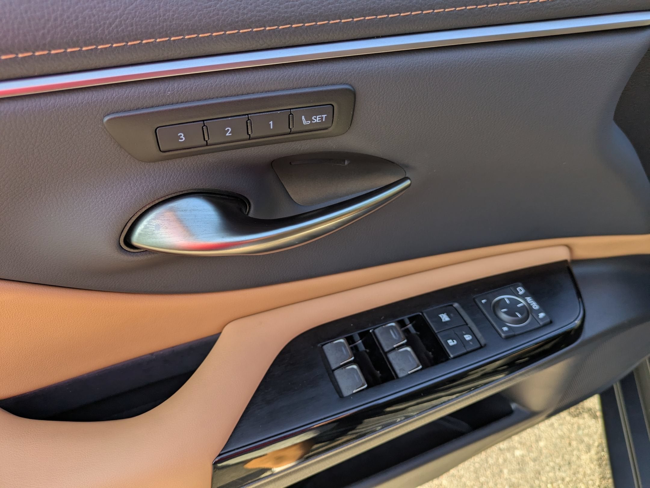 2025 Lexus ES ES 300h