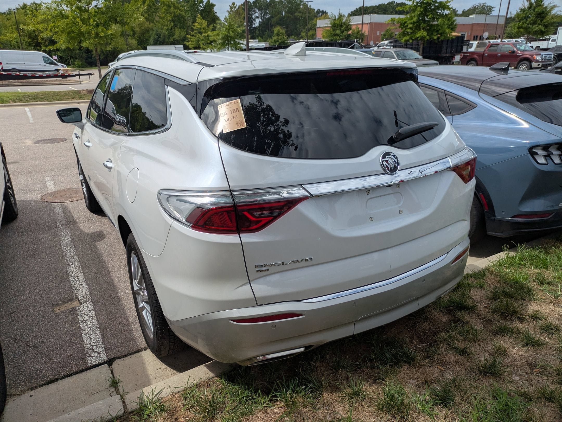 2024 Buick Enclave Essence