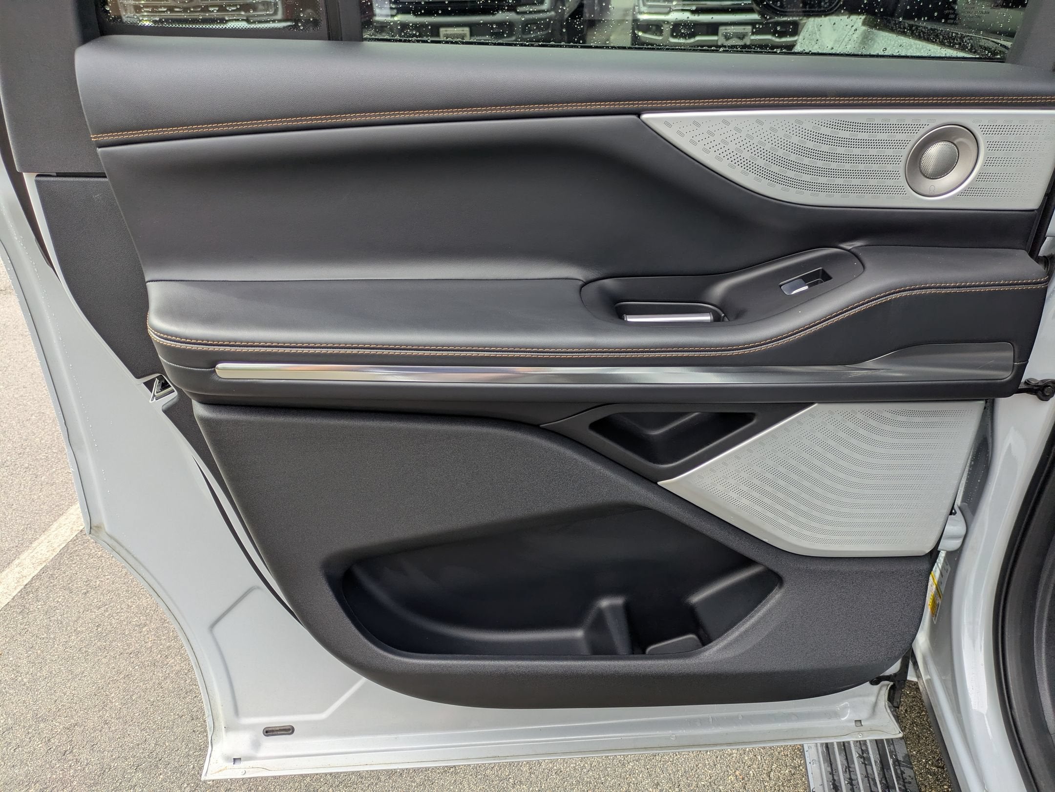 2025 Lincoln Navigator L Black Label
