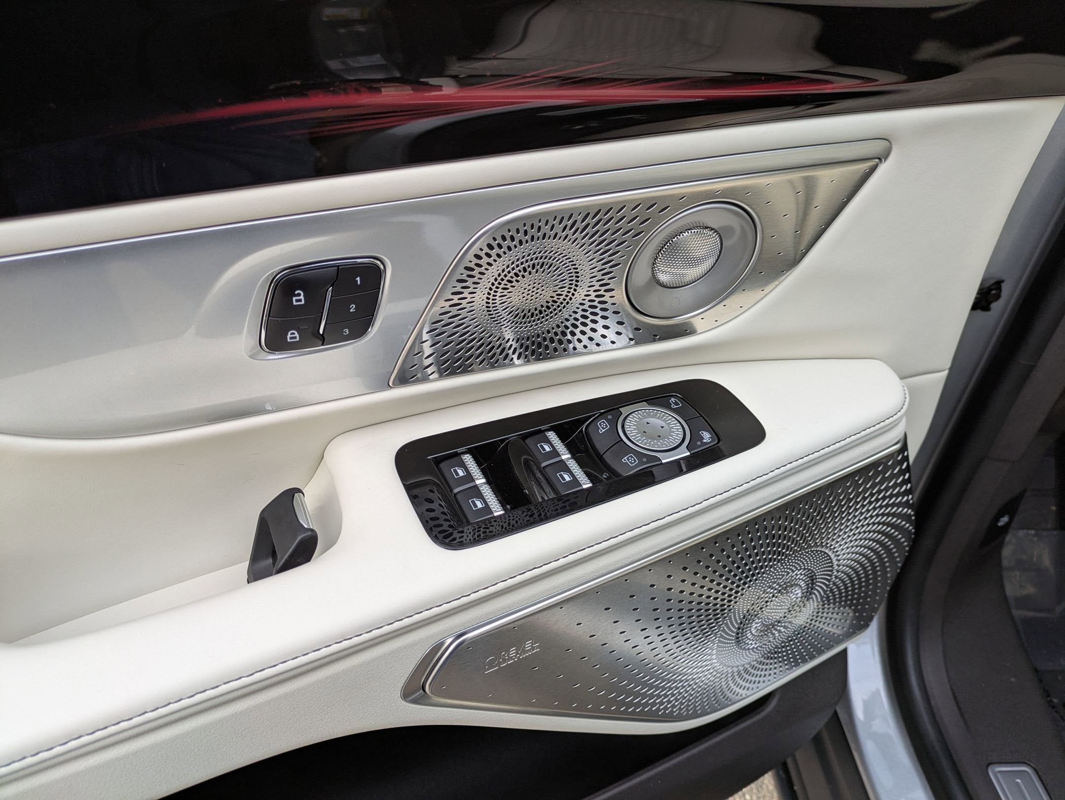 2025 Lincoln Nautilus Black Label