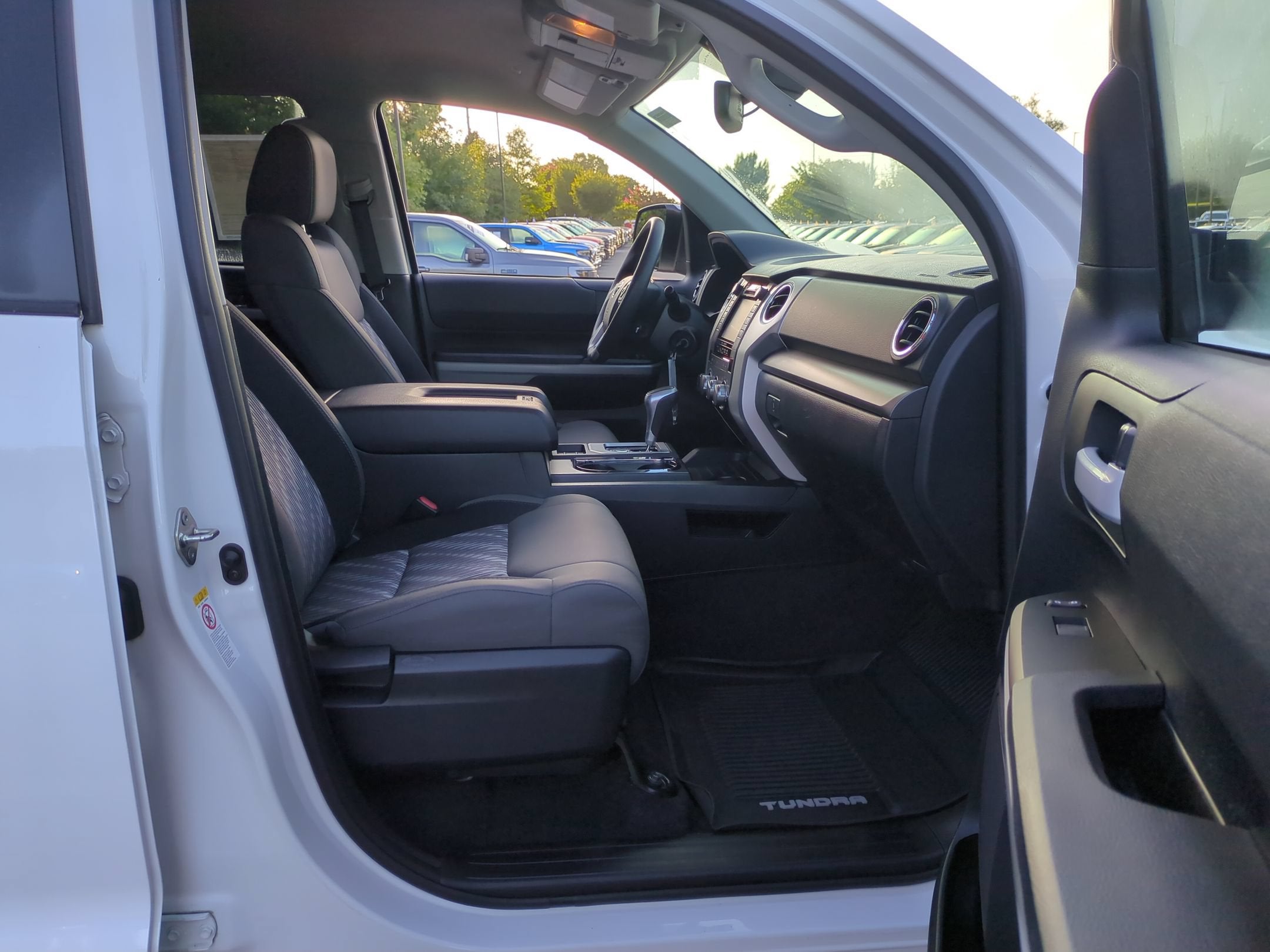 2019 Toyota Tundra 4WD SR5