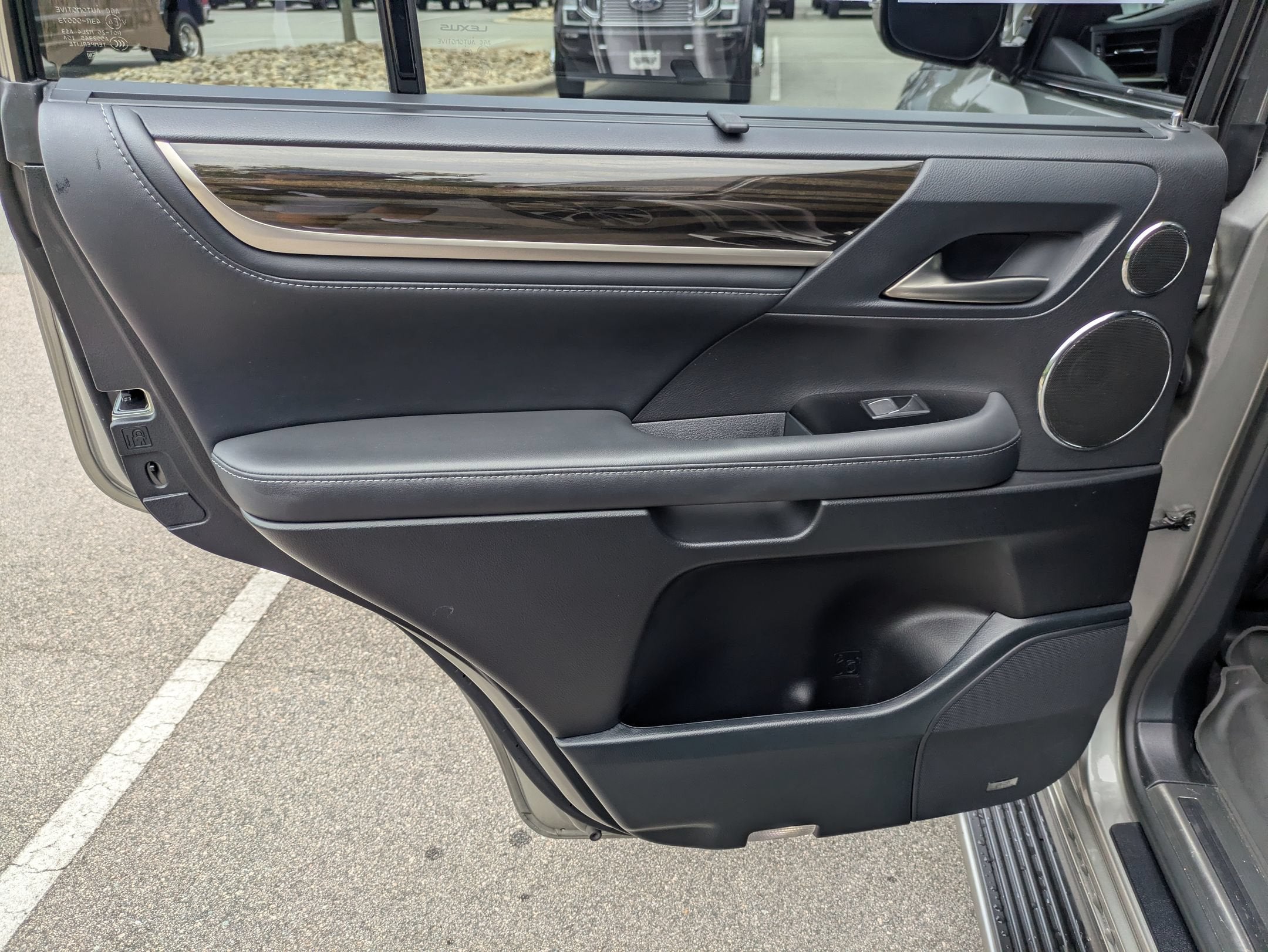 2021 Lexus LX LX 570