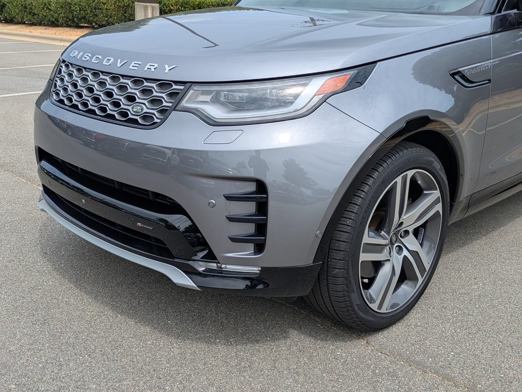 2023 Land Rover Discovery Metropolitan Edition