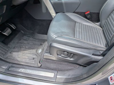 2023 Land Rover Discovery Metropolitan Edition
