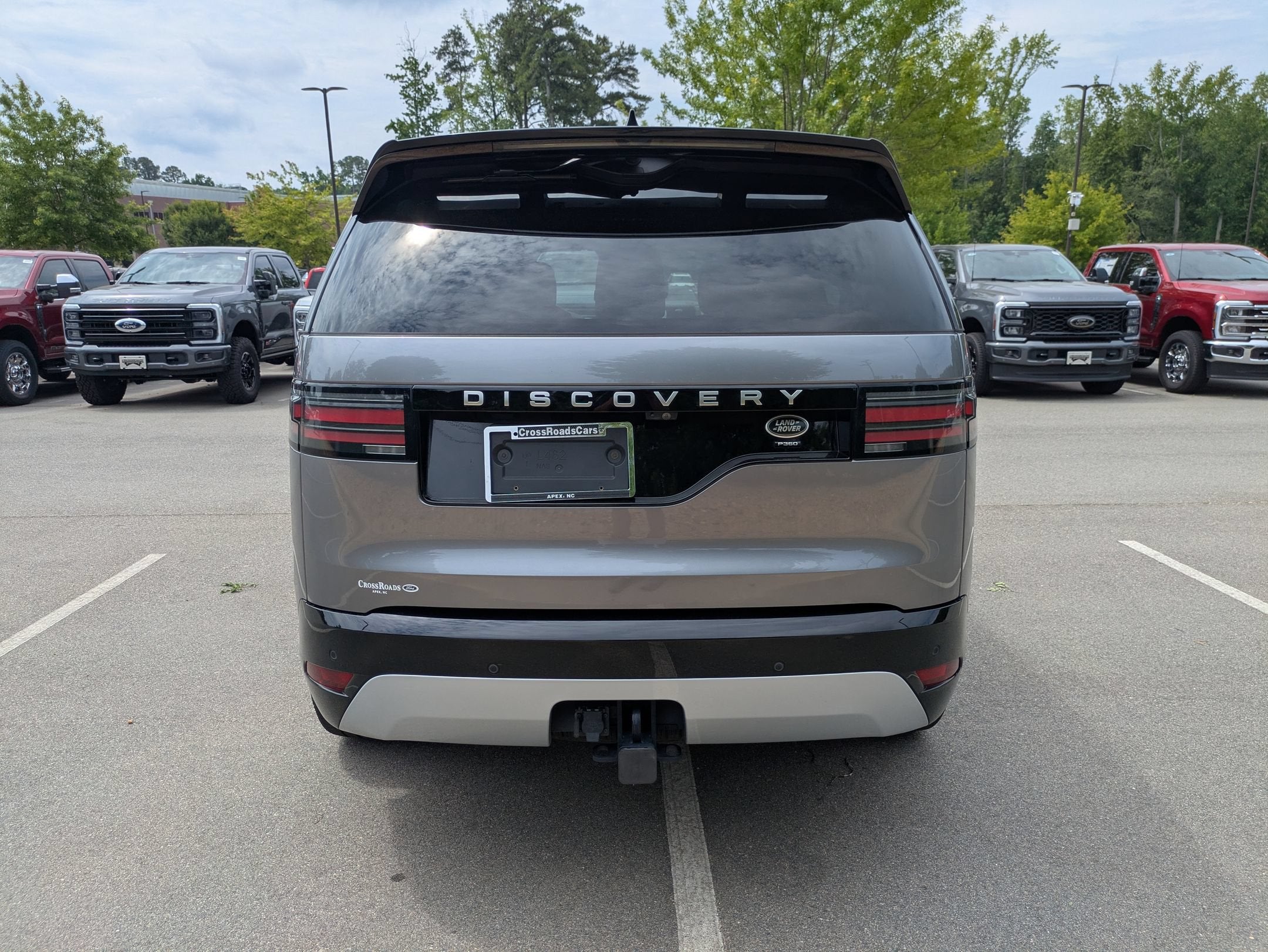 2023 Land Rover Discovery Metropolitan Edition