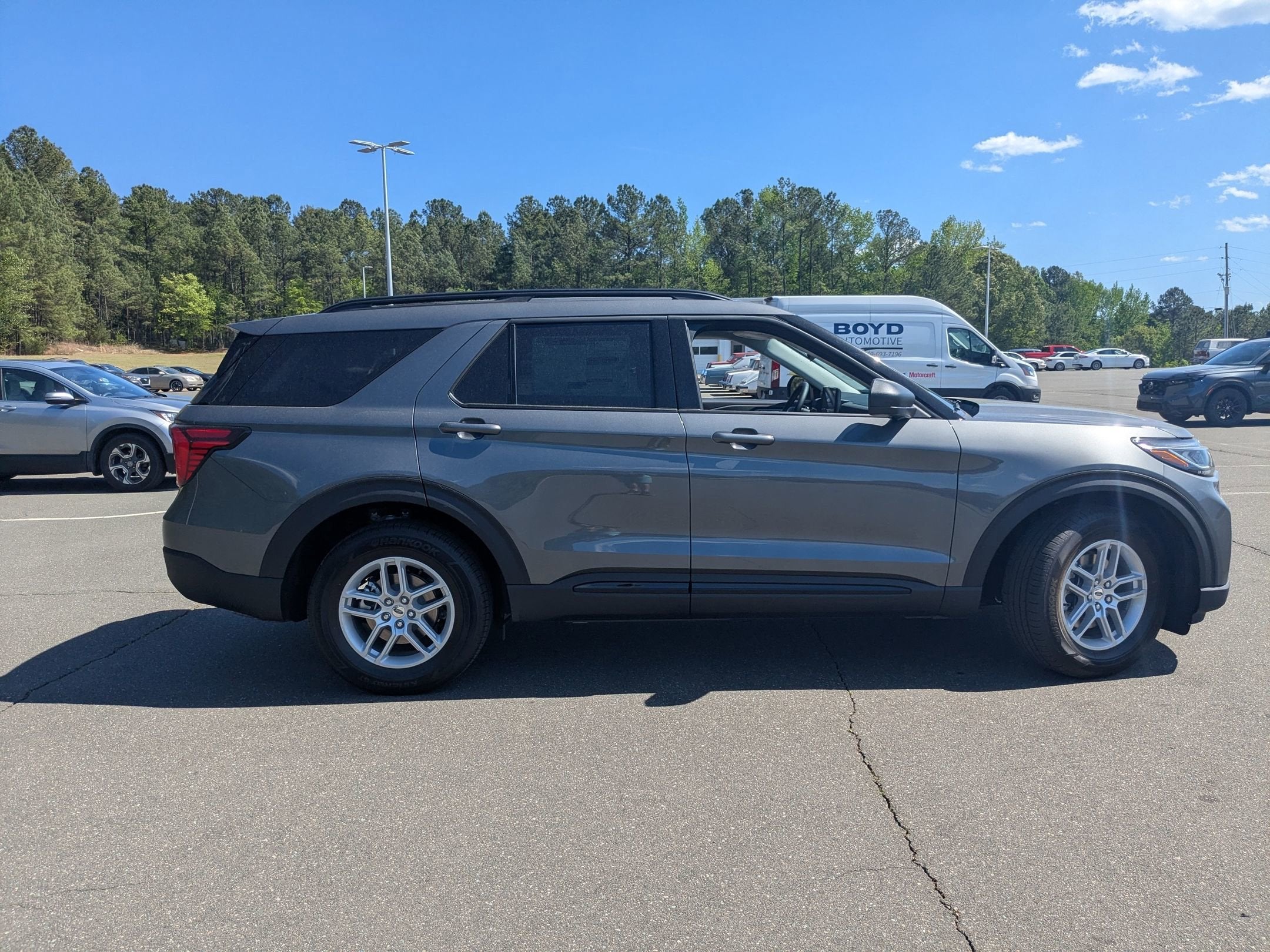 2026 Ford Explorer Active w/200A Pkg