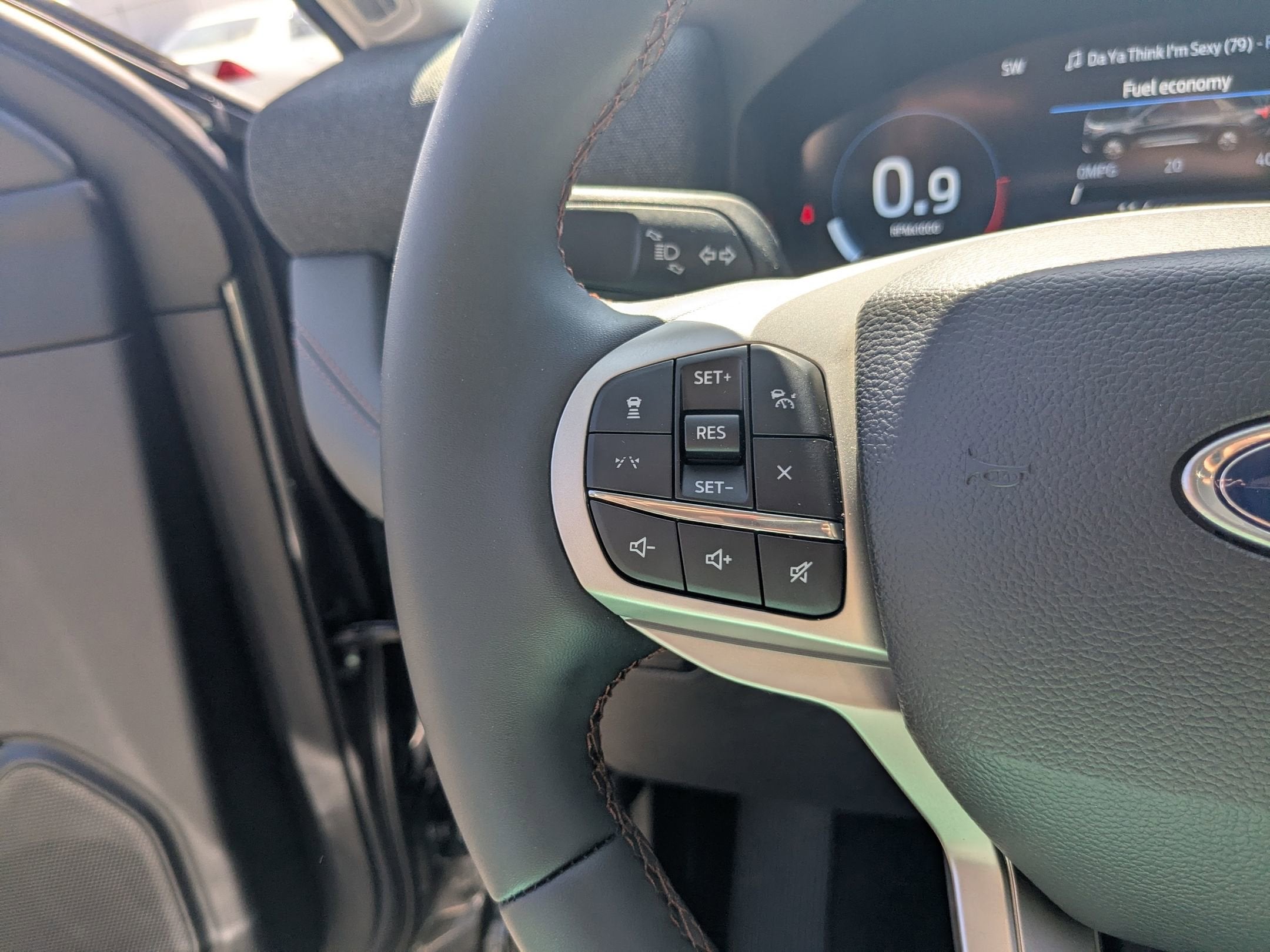 2026 Ford Explorer Active w/200A Pkg