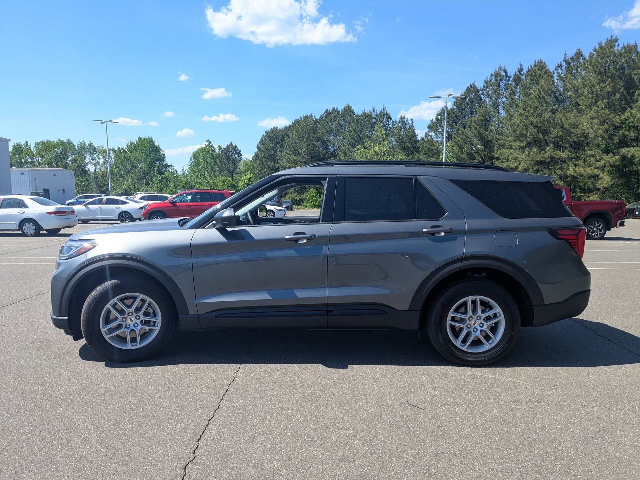 2026 Ford Explorer Active w/200A Pkg