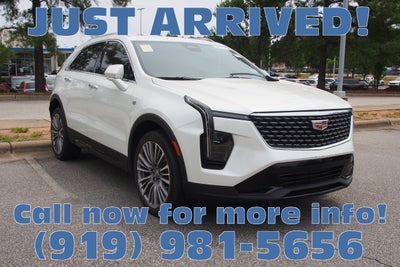 2024 Cadillac XT4 FWD Premium Luxury