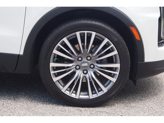 2024 Cadillac XT4 FWD Premium Luxury