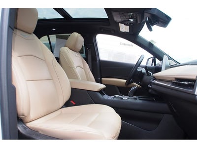 2024 Cadillac XT4 FWD Premium Luxury