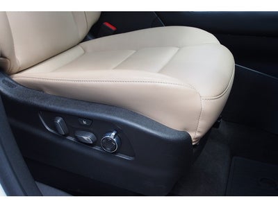 2024 Cadillac XT4 FWD Premium Luxury