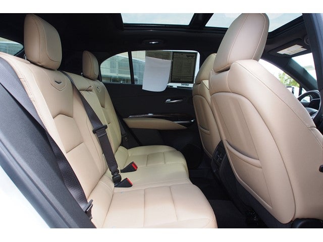 2024 Cadillac XT4 FWD Premium Luxury