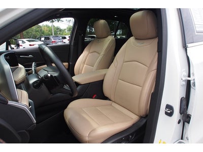 2024 Cadillac XT4 FWD Premium Luxury