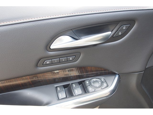 2024 Cadillac XT4 FWD Premium Luxury