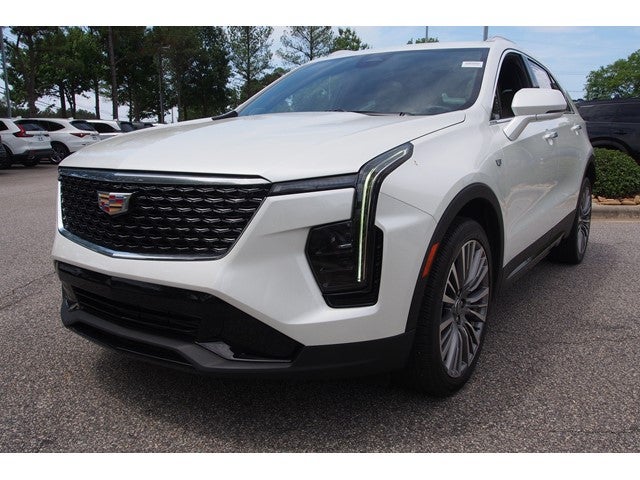 2024 Cadillac XT4 FWD Premium Luxury