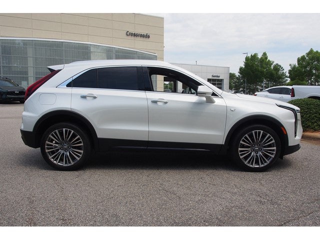2024 Cadillac XT4 FWD Premium Luxury