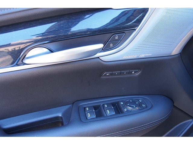 2025 Cadillac XT5 FWD Premium Luxury