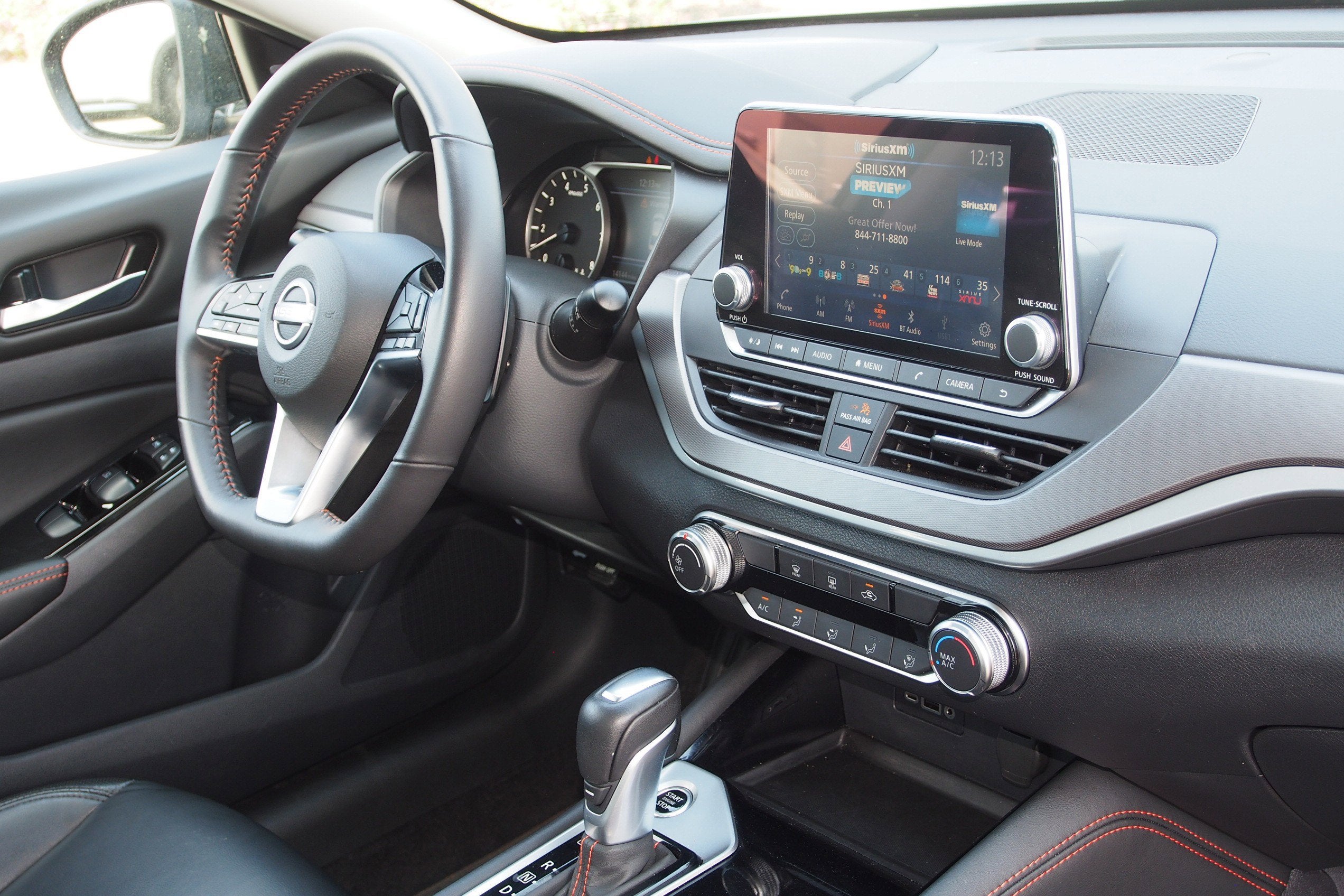 2025 Nissan Altima SR