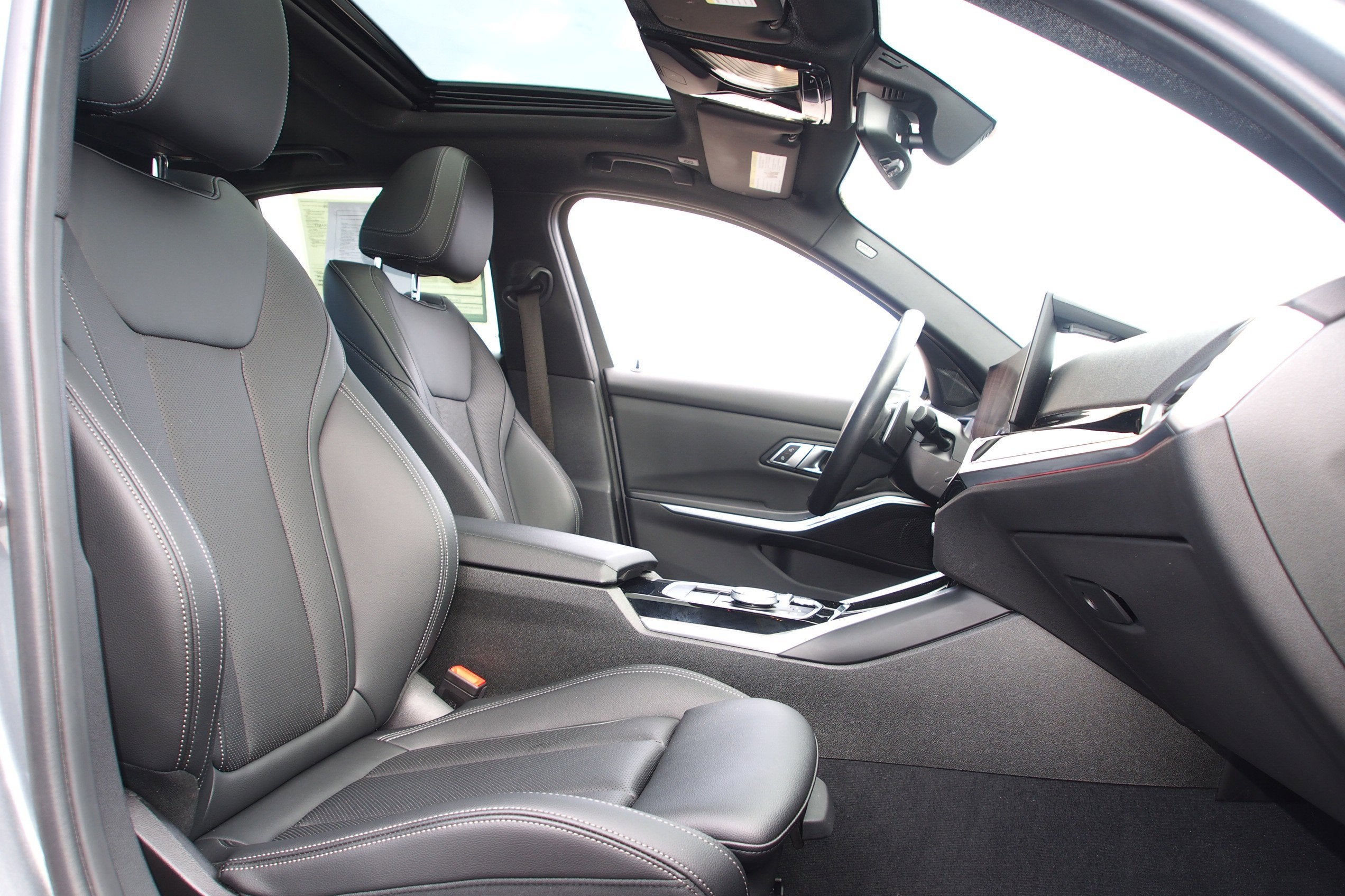 2023 BMW 3 Series 330i