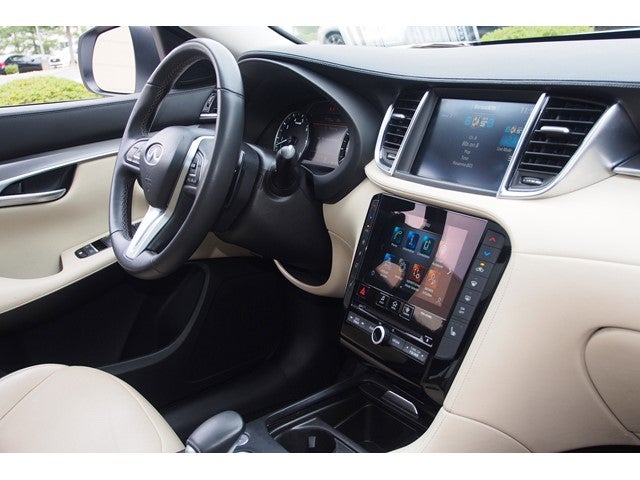 2022 INFINITI QX50 LUXE
