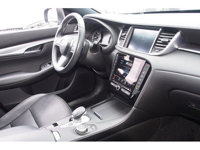 2023 INFINITI QX55 LUXE