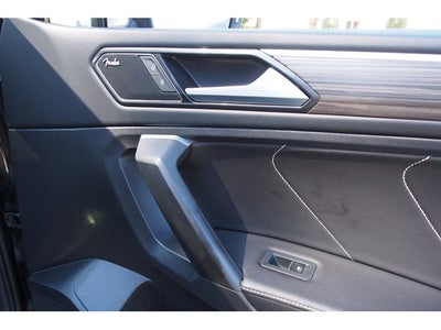 2022 Volkswagen Tiguan SEL R-Line