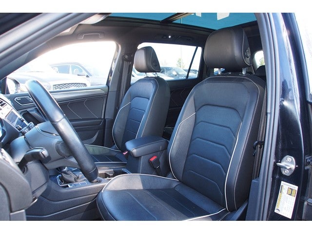 2022 Volkswagen Tiguan SEL R-Line