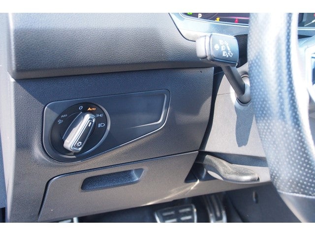 2022 Volkswagen Tiguan SEL R-Line