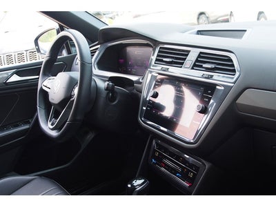 2022 Volkswagen Tiguan SE R-Line Black