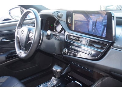 2023 Lexus ES ES 300h F SPORT Handling