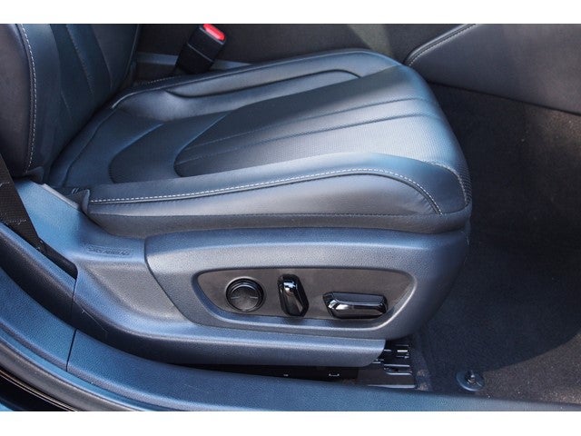 2023 Lexus ES ES 300h F SPORT Handling