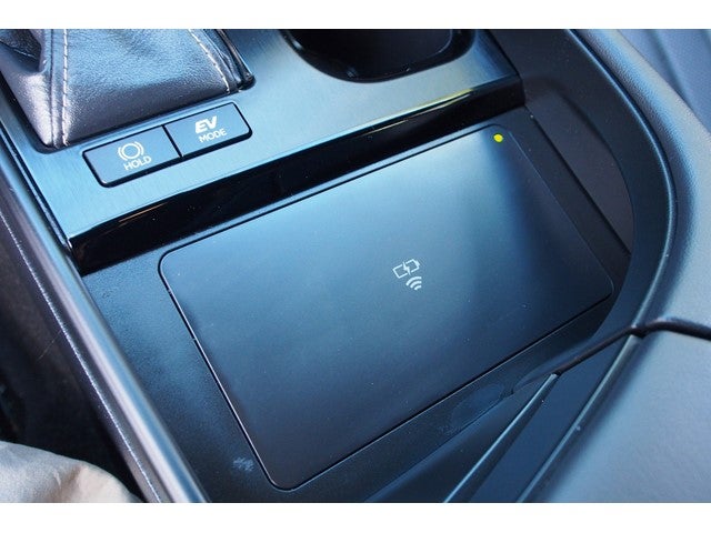 2023 Lexus ES ES 300h F SPORT Handling