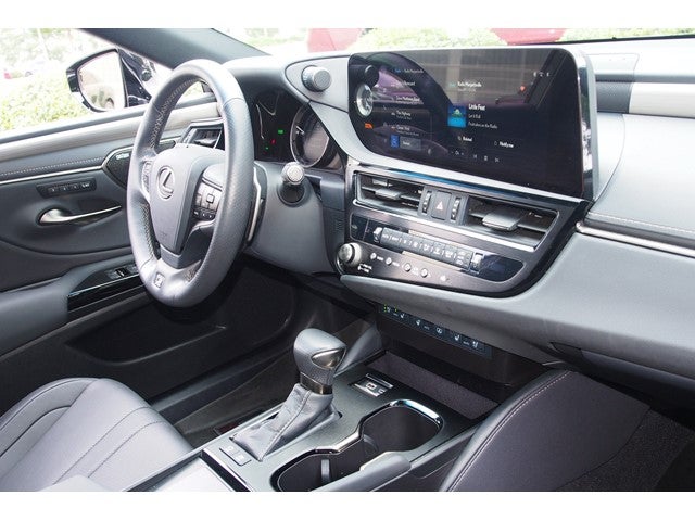 2024 Lexus ES ES 300h F SPORT Handling