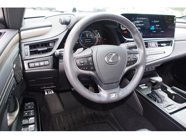 2024 Lexus ES ES 300h F SPORT Handling