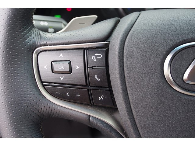 2024 Lexus ES ES 300h F SPORT Handling