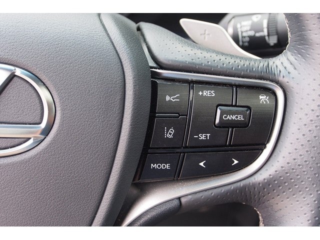 2024 Lexus ES ES 300h F SPORT Handling