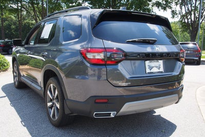 2024 Honda Pilot Touring