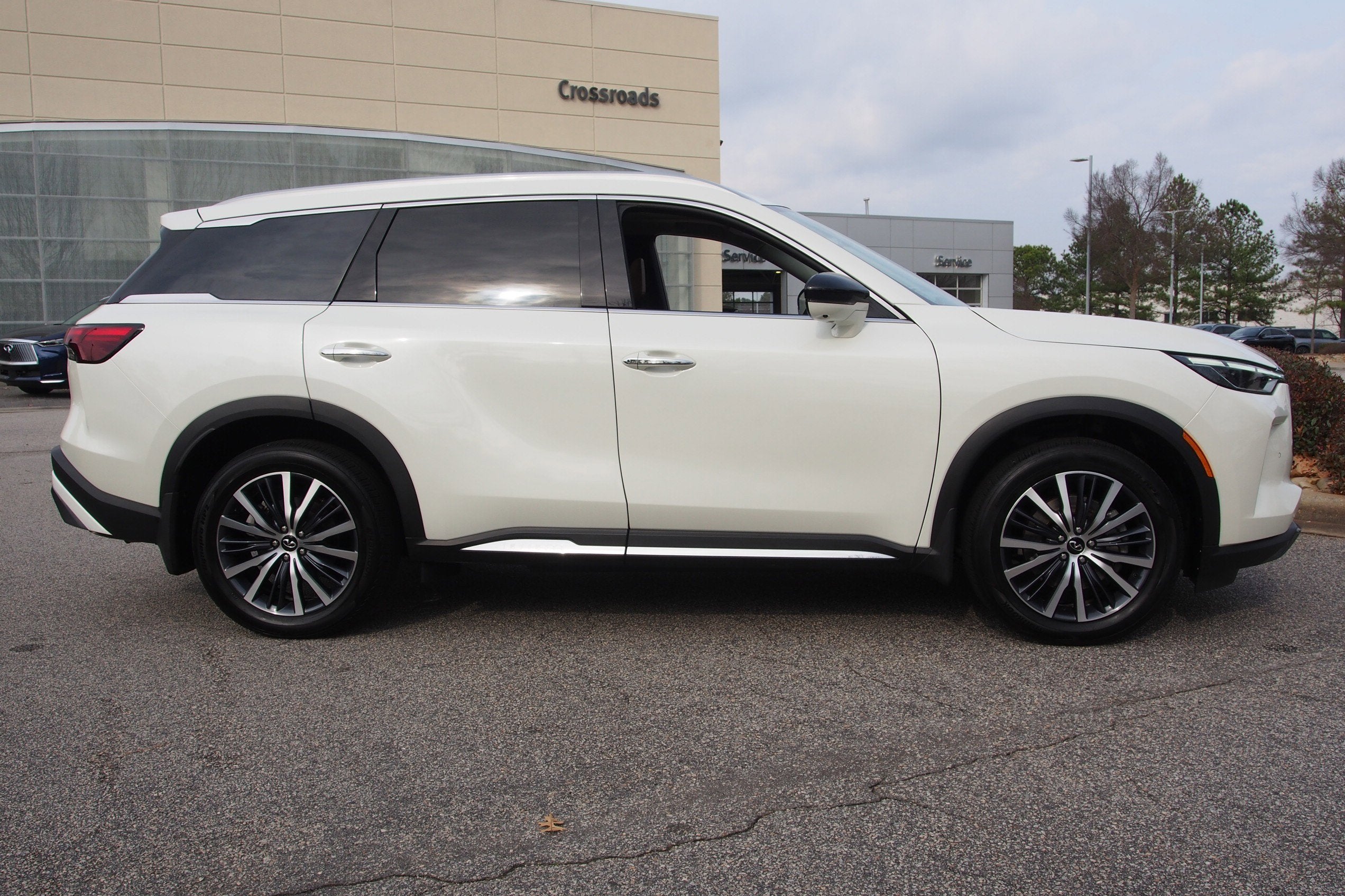 2025 INFINITI QX60 SENSORY