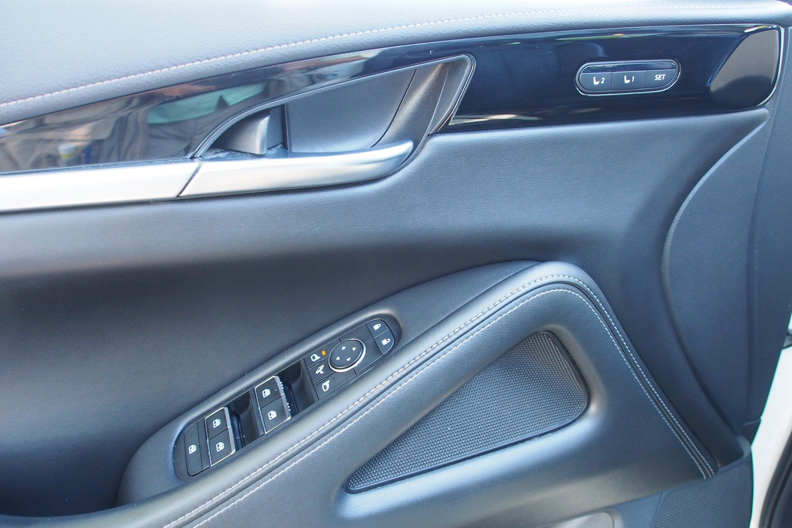 2022 INFINITI QX60 PURE