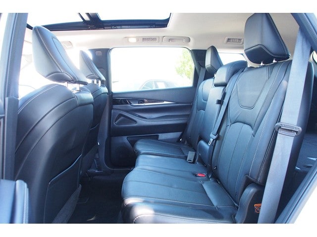 2022 INFINITI QX60 PURE