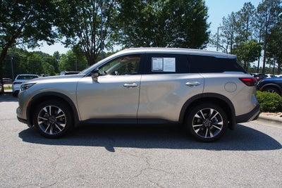 2023 INFINITI QX60 LUXE