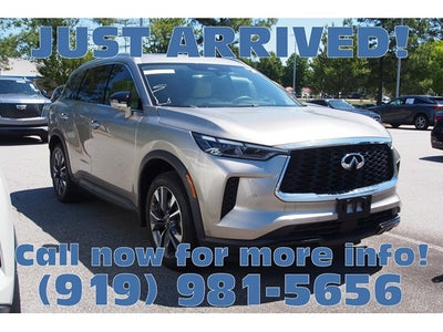 2023 INFINITI QX60 LUXE